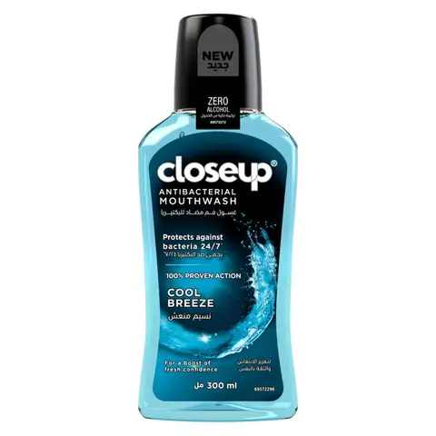 Closeup Mouthwsh Cool Breeze 300Ml
